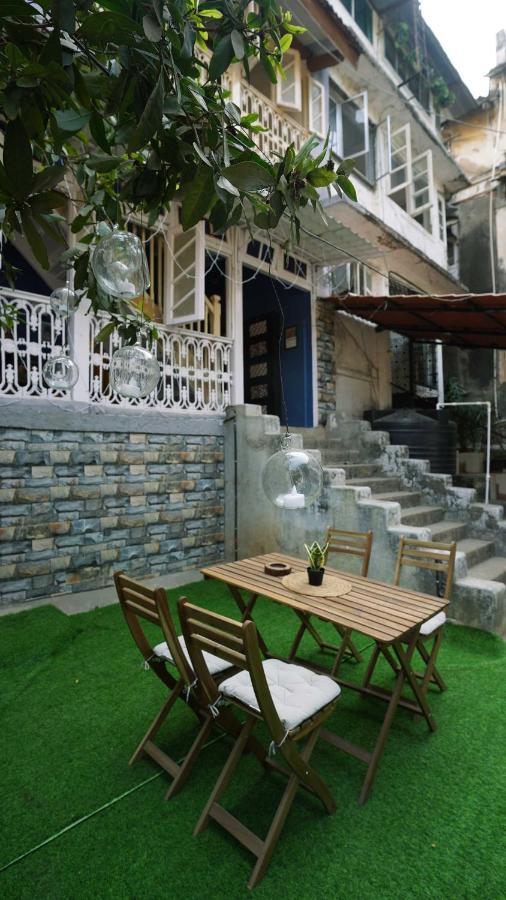 Gosolo Stays Bandra Hostel Mumbai Exterior foto